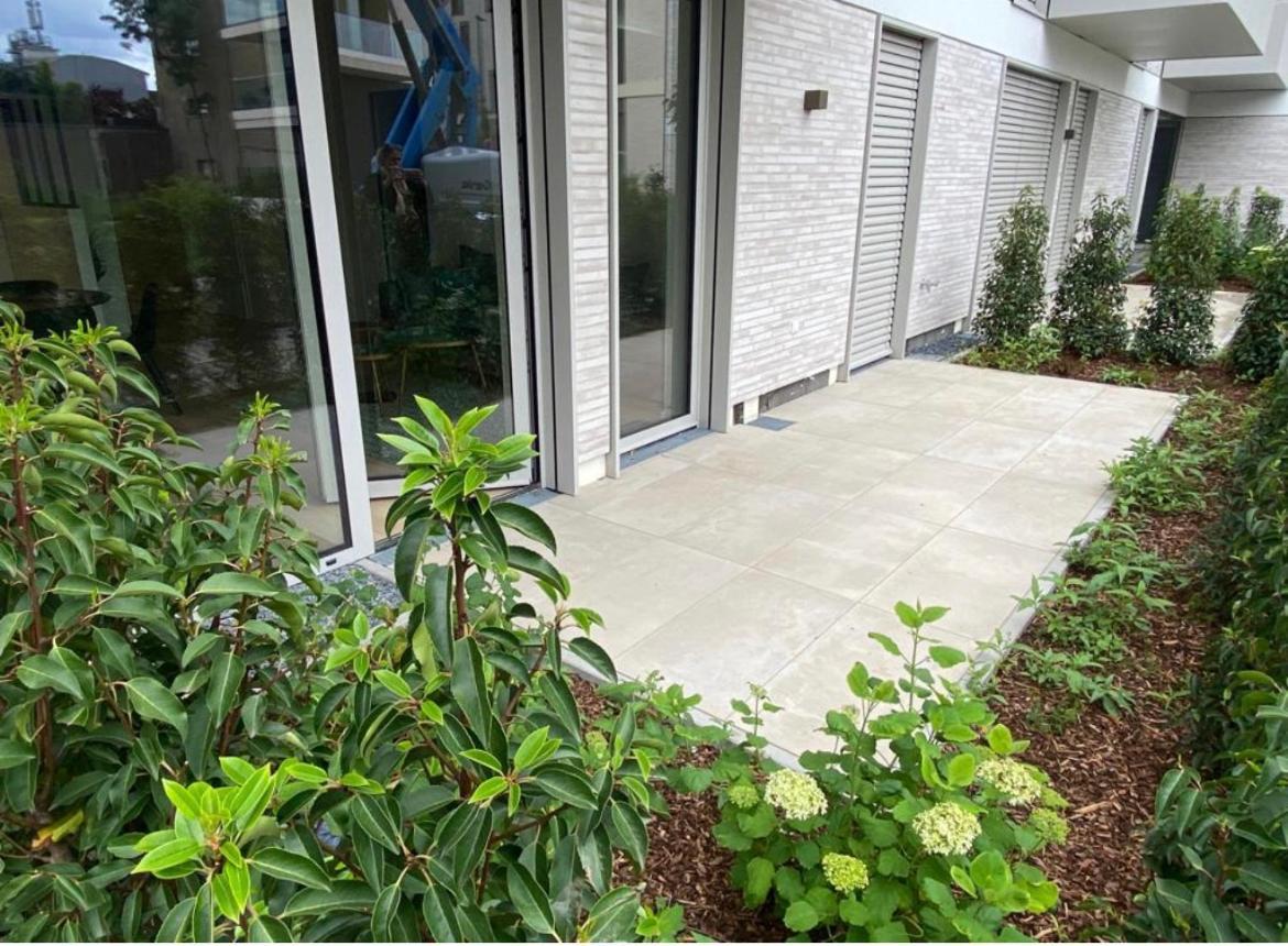 New & Large 1 Bedroom In Center- Terrace & Parking Apartment Luxemburg